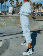Load image into Gallery viewer, Cropped Hoodie / White Silver Star