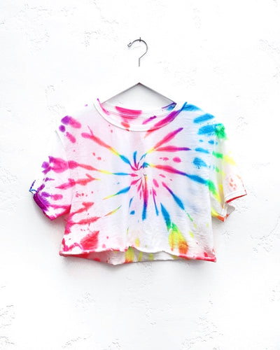 Cropped T-Shirt / Neon Rainbow