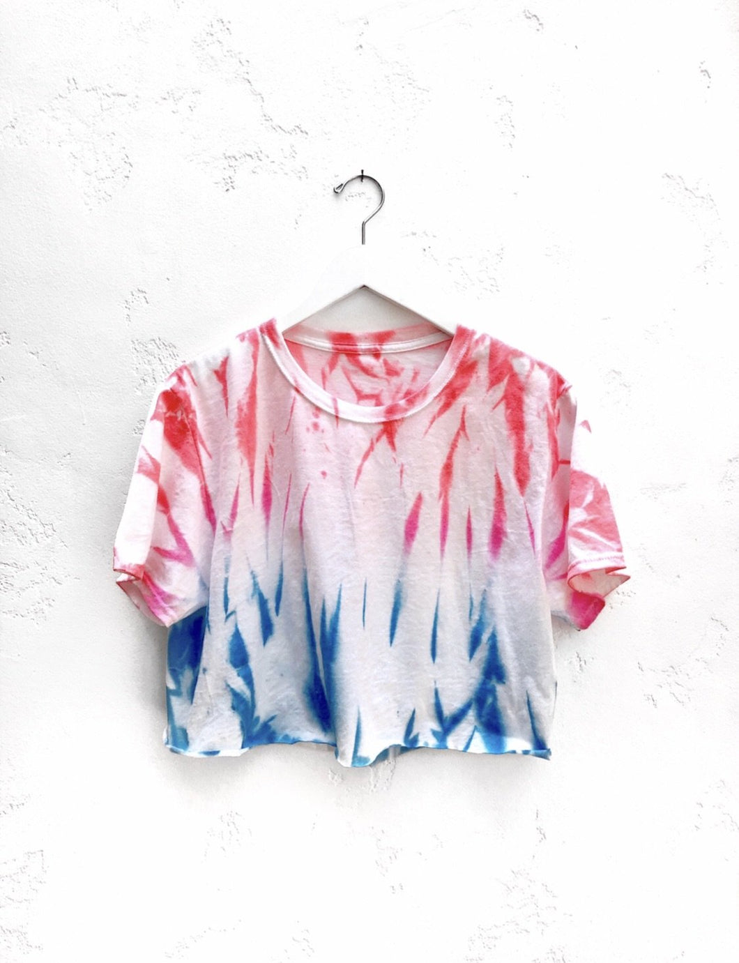 Myrrhe Ice Pop Cropped Tee in Blue and Red